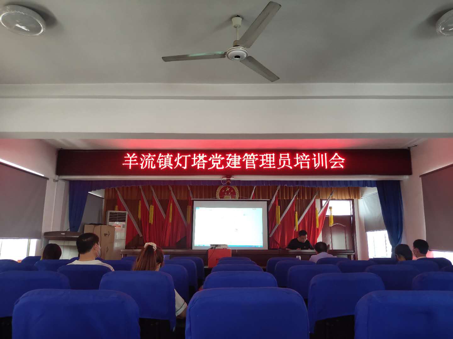 山東興源機械有限公司官網(wǎng)|起重機|行車|山東興源機械|單梁起重機|電動葫蘆|起重配件|m.rongyitou.com|xyqzj|xyqzj.com|興源起重機|興源|起重機行車|起重設(shè)備|起重機械