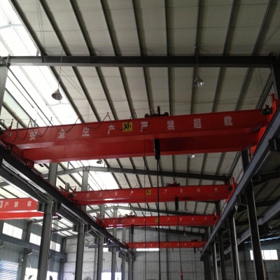 QC型電磁橋式起重機安裝完成