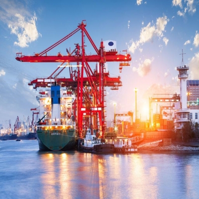 如何防止在碼頭的起重機(jī)生銹？